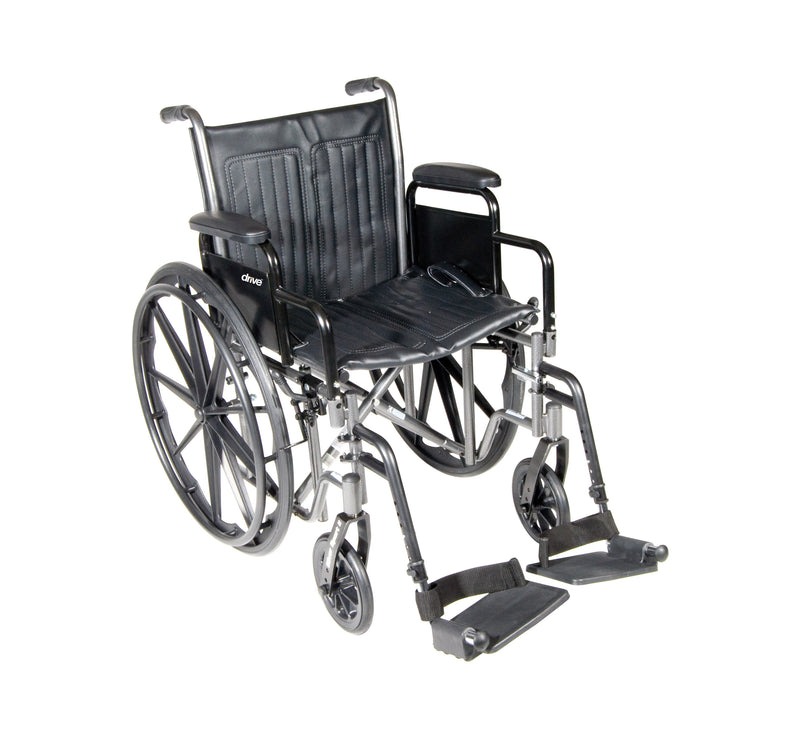 Fauteuil roulant Silver Sport 2 Drive Medical, Accoudoirs de bureau amovibles, repose-pieds escamotables, Siège de 18 po